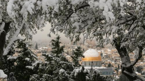 Snowy Jerusalem cut off in worst storm in 20 years - The Jewish ...