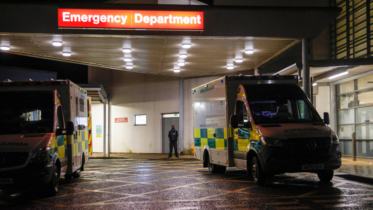 emergency and accident nhs_gettyimages-1230975481-2048x2048