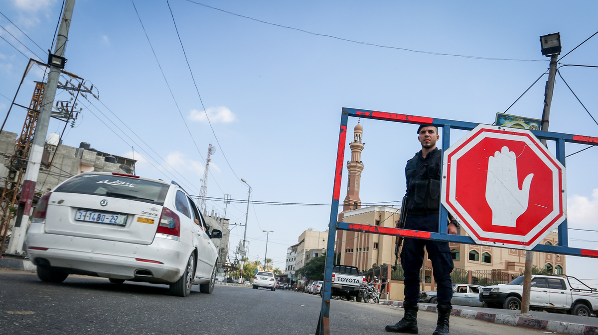 ‘Suicide bombers’ kill three police officers in the Gaza Strip - The ...