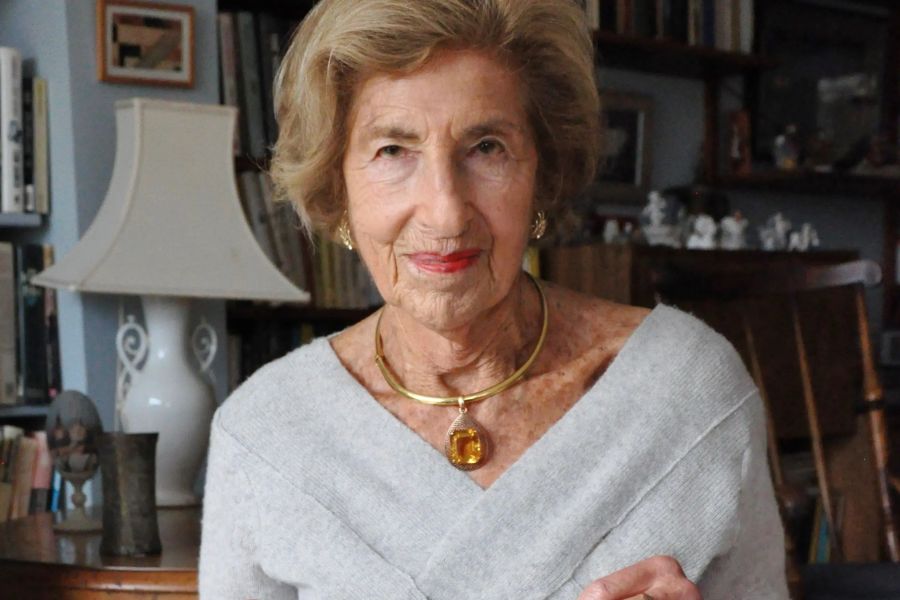 Tributes paid to pioneering journalist Hella Pick - The Jewish Chronicle
